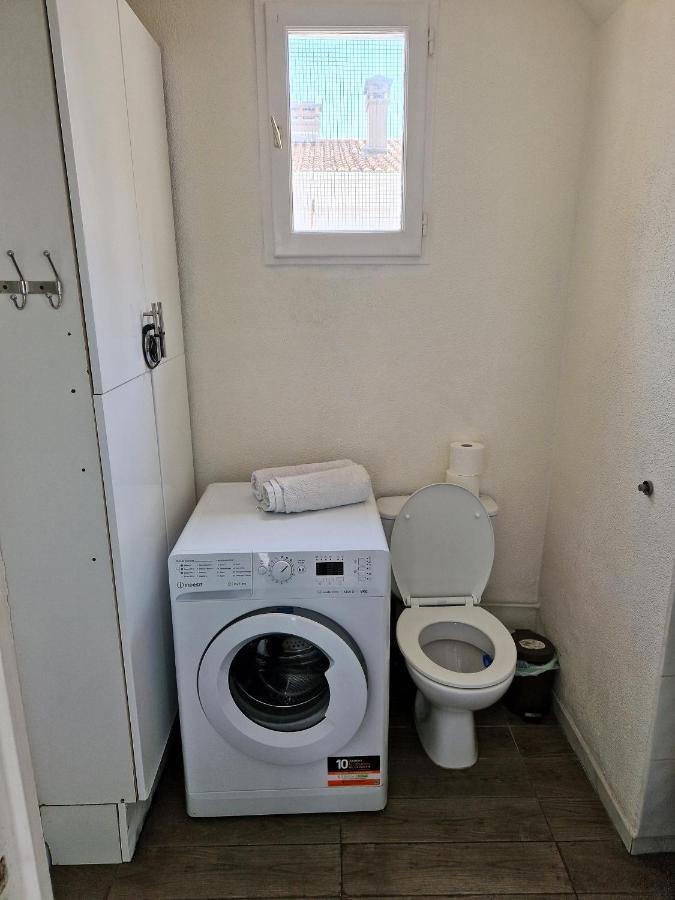 Apartment Plein Centre Climatise Et Spacieux Avec Grande Terrasse Sur Le Toit A