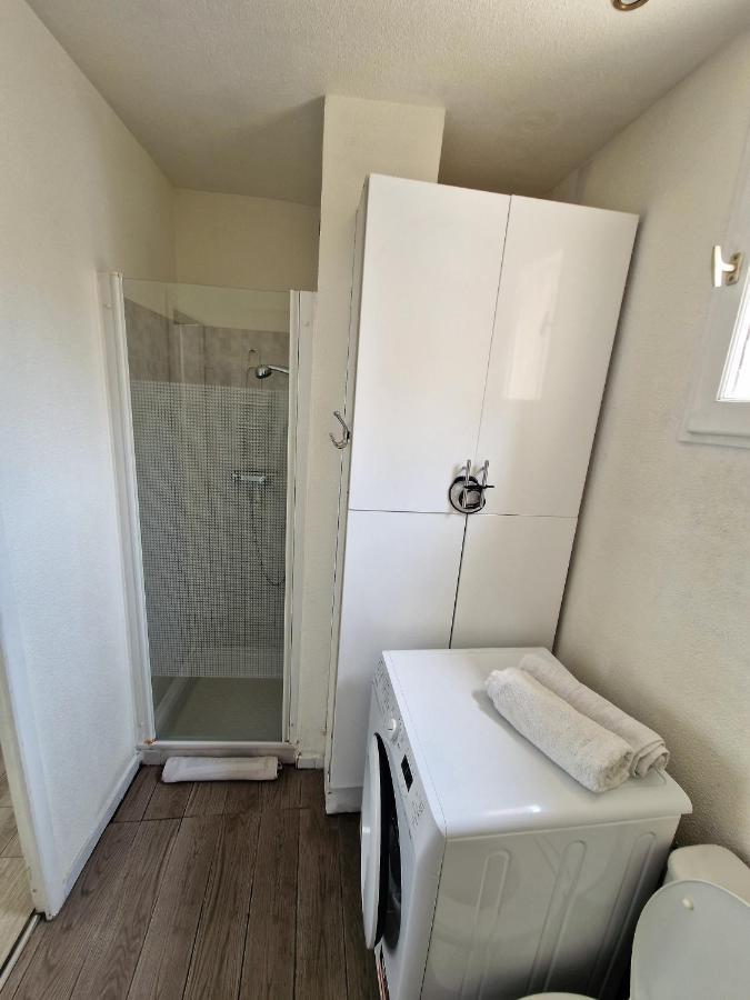 Apartment Plein Centre Climatise Et Spacieux Avec Grande Terrasse Sur Le Toit A
